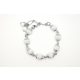 Fehér kagylóhéj ásvány karkötő, ezüst színű alumínium huzallal