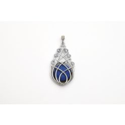   Kék kerámia medál, fazettált üveggyöngy és ezüst színű alumínium huzallal